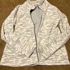 Zyia Cream Combo Zipper Jacket 🤍